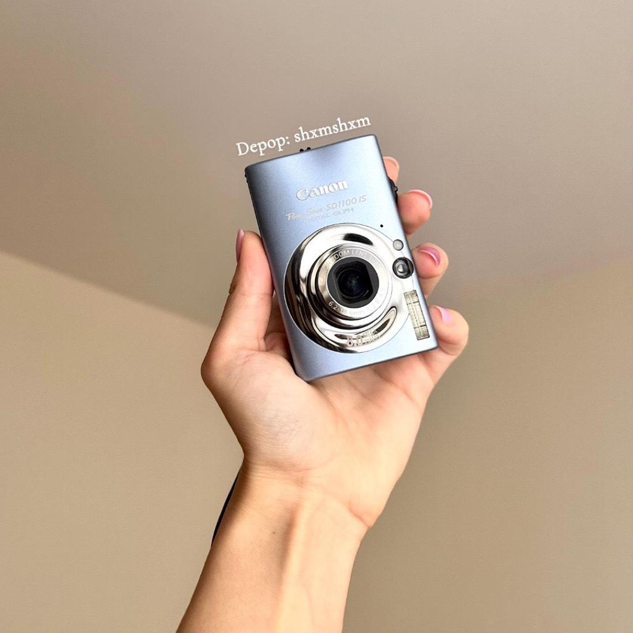 Canon powershot SD1100 IS Digital Camera in Blue/Grey