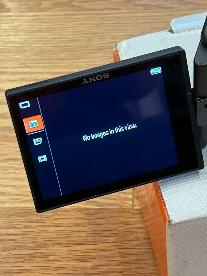 Sony Zv-1F Digital Vlog Camera Wide Angle Swivel-Screen W Memory Card