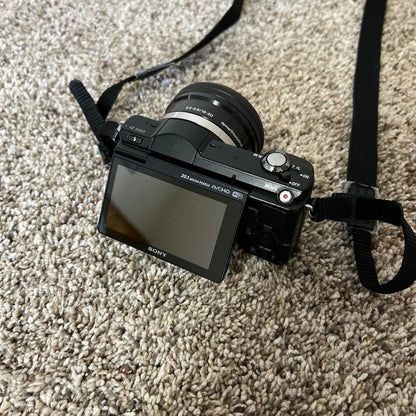 Sony A5000 With 16 50Mm Lens Lu