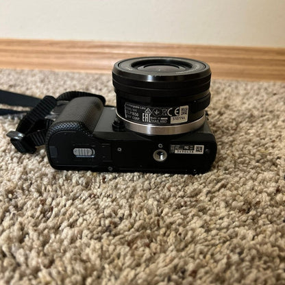 Sony A5000 With 16 50Mm Lens Lu