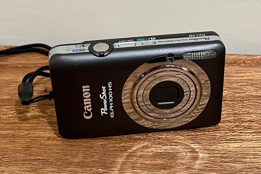 Canon Powershot Elph 100 Hs / Ixus 115 Hs 12.1Mp Digital Camera